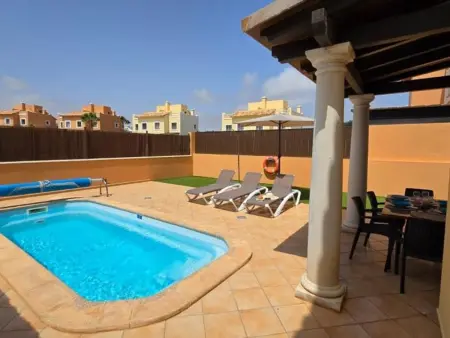 Villa moderne avec piscine privée proche plage à Corralejo - Photo 1