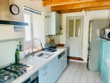 Maison 5 pers à Groix, séjour spacieux et cour privée : photo 5