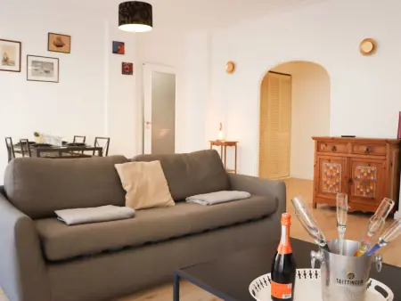 Appartement Le Lerins, 2 chambres à 300 m de la plage : photo 2