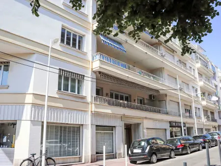 Appartement Le Lerins, 2 chambres à 300 m de la plage : photo 23