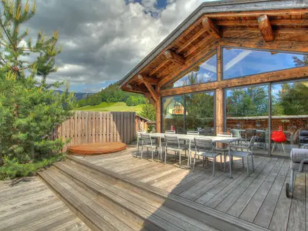 Chalet de luxe au pied des pistes avec jacuzzi et WIFI - Photo 2