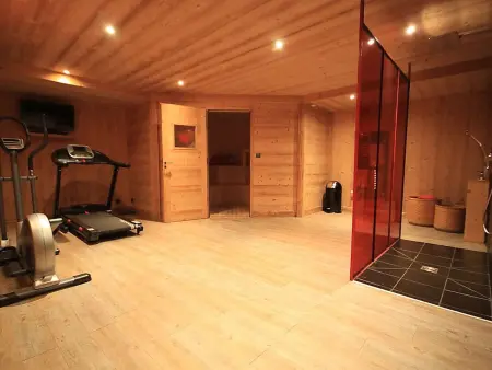 Chalet de luxe au pied des pistes avec jacuzzi et WIFI - Photo 12