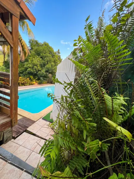 Villa avec piscine privée et kiosque à Le Carbet, Martinique : photo 18