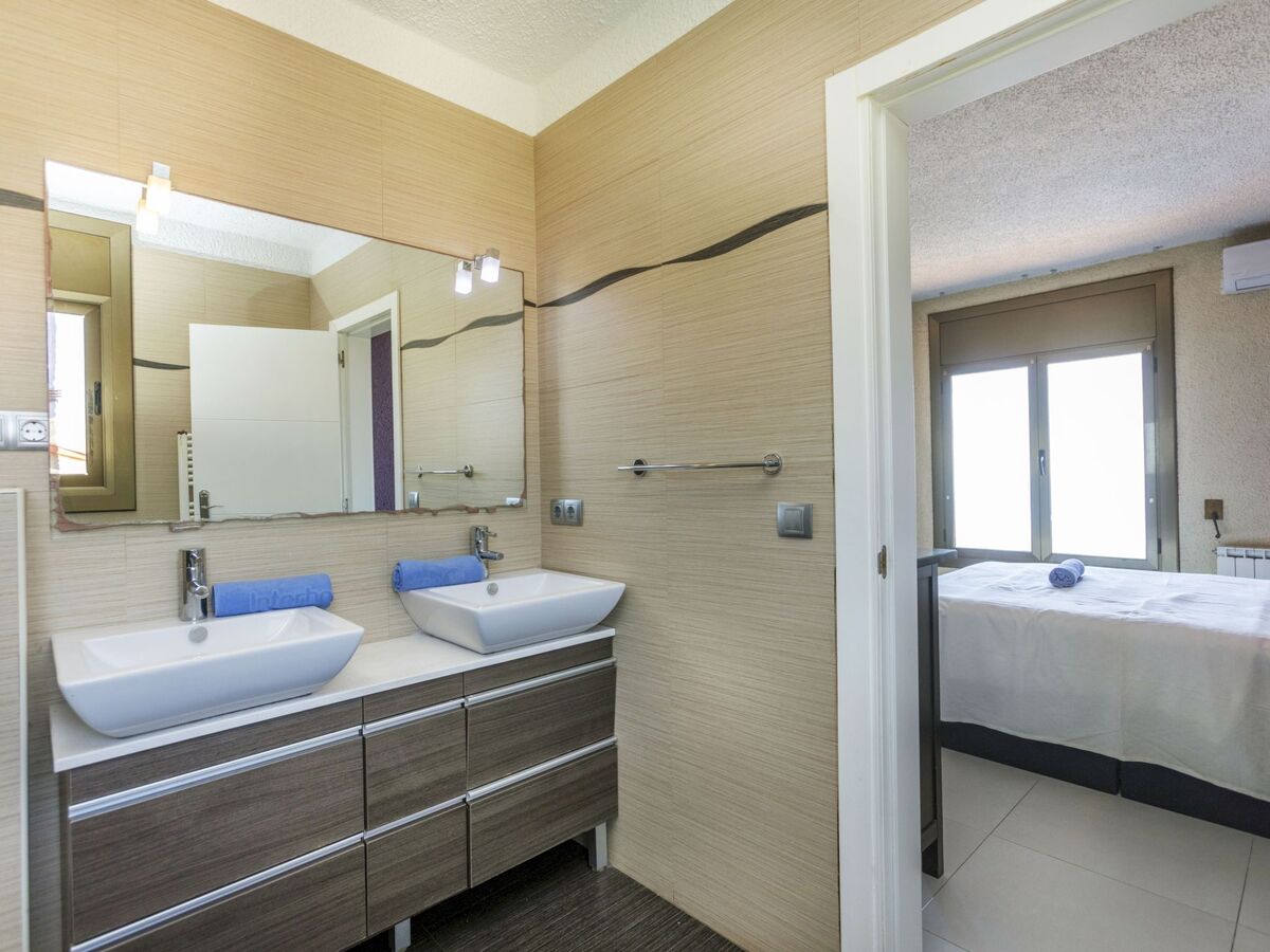 Maison Solar 4 chambres avec piscine à Lloret de Mar - Photo 16