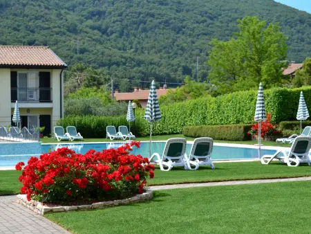 Corte delle Rose - Appartement Garda avec piscine : photo 3