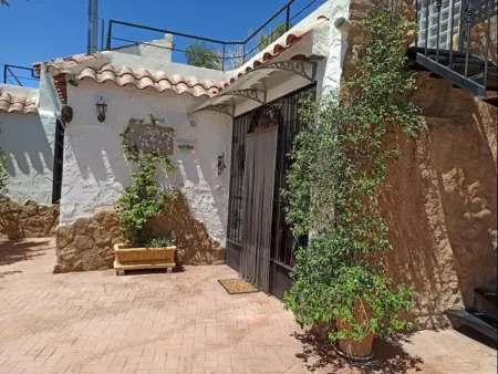 Location villa à Jaén, Maisons de standing avec cheminée et confort moderne à Jaén