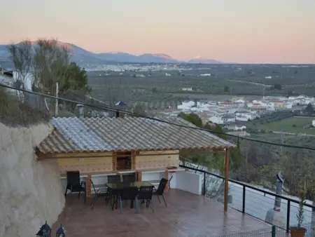 Maisons de standing avec cheminée et confort moderne à Jaén - Photo 14