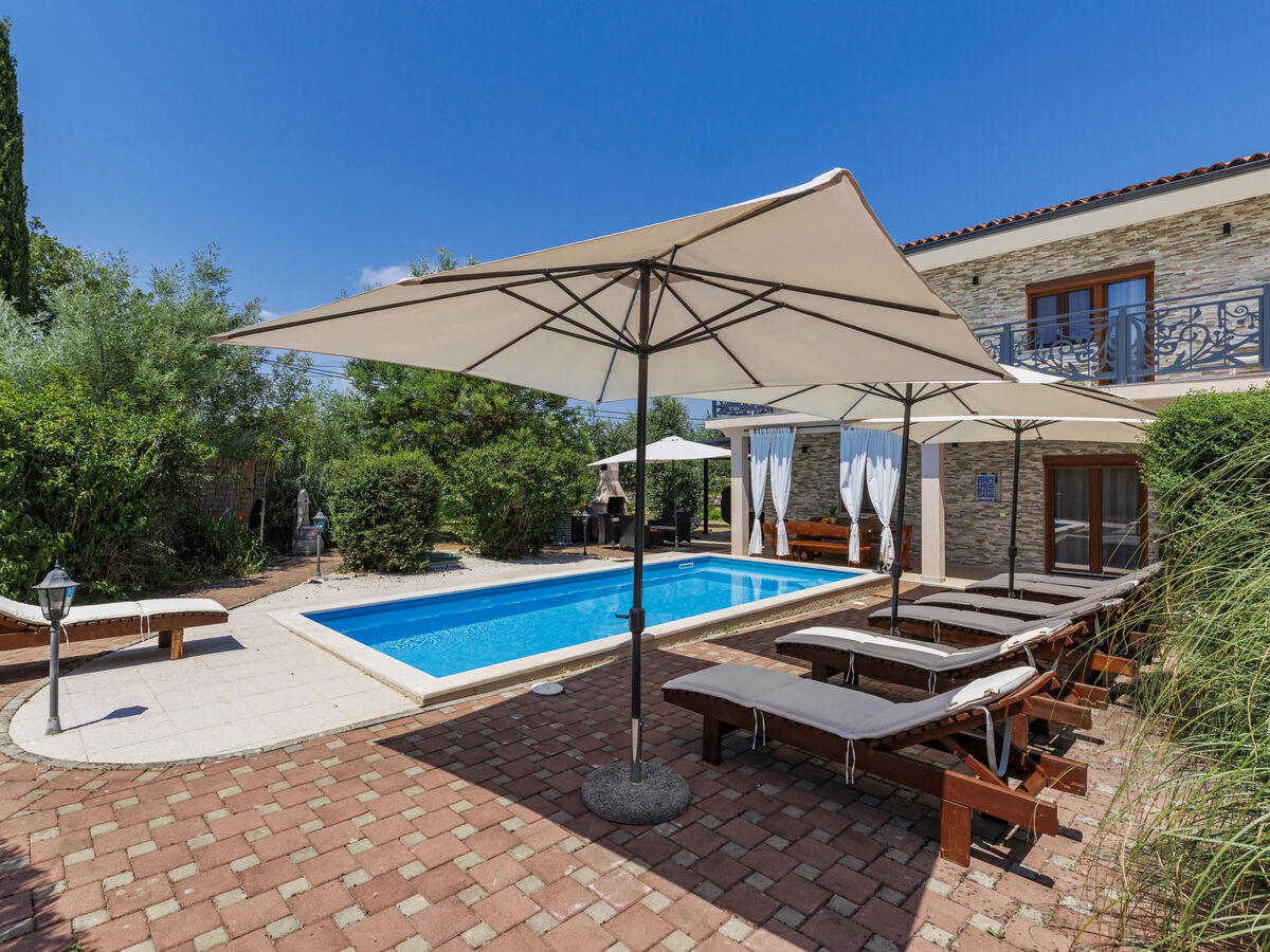 Deno&Melly, maison 3 chambres avec piscine privée - Photo 14