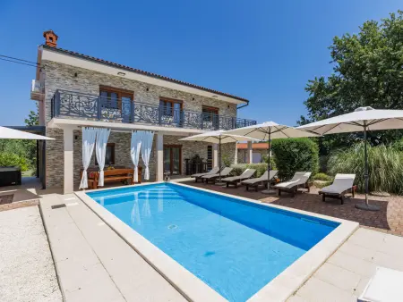 Deno&Melly, maison 3 chambres avec piscine privée