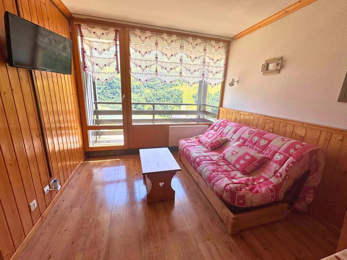 Studio 4 pers. aux Menuires, balcon Sud face montagne - Photo 2
