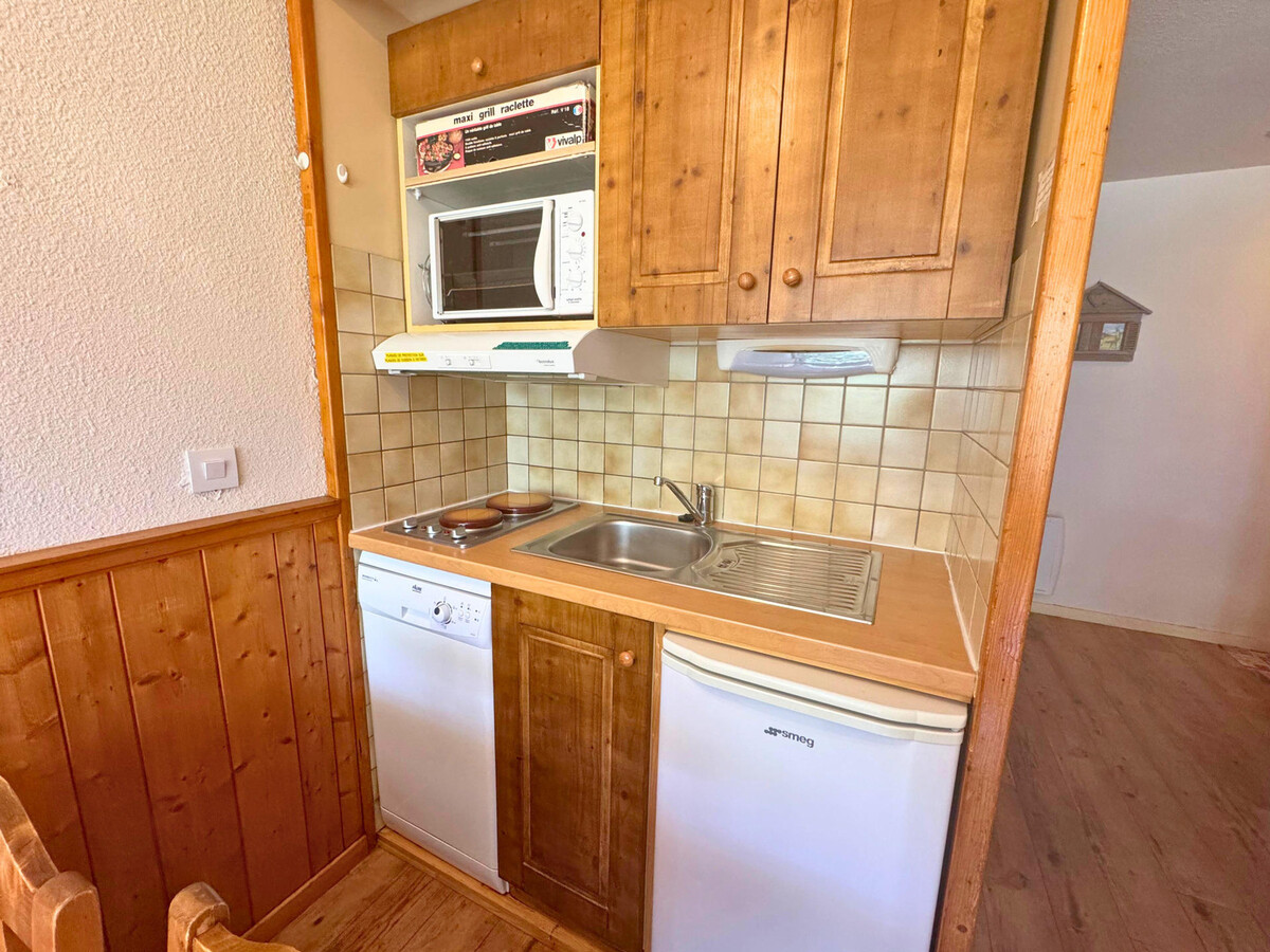 Studio 4 pers. aux Menuires, balcon Sud face montagne - Photo 4