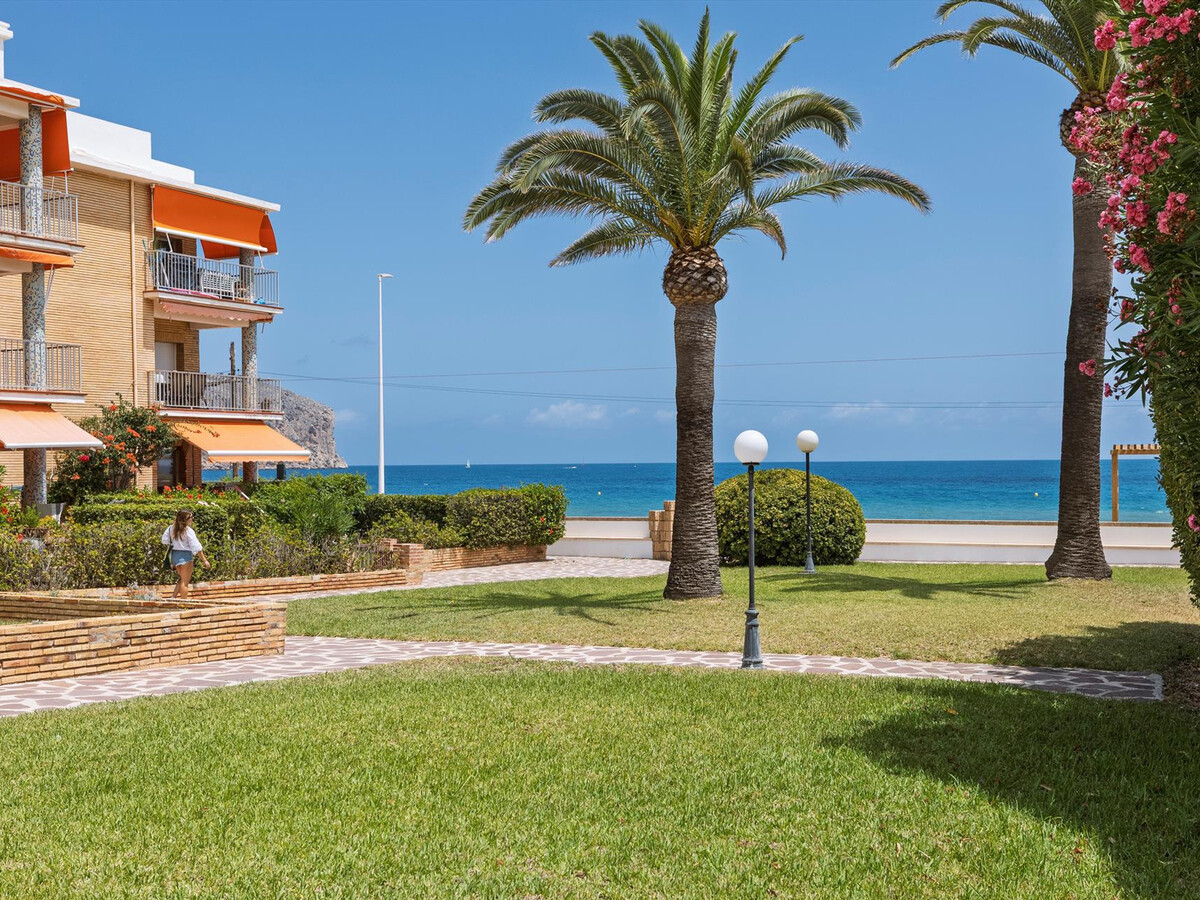 Appartement 6 pers. avec jardin à 50m de la plage à Xàbia - Photo 28
