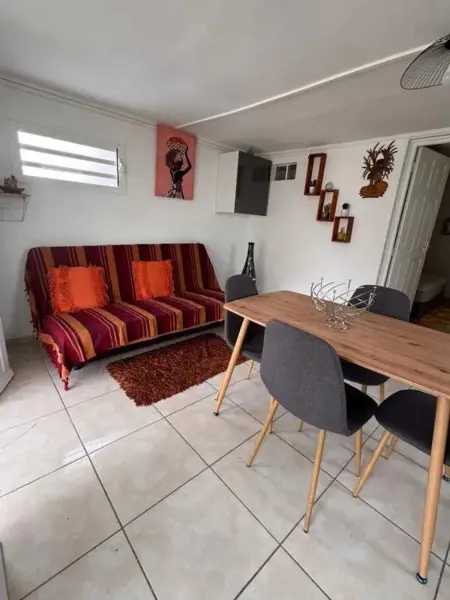 Appartement confortable à Sainte-Anne, 40 m², jardin - Photo 3