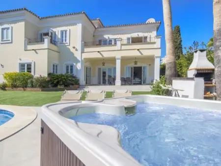 Location villa à Estepona