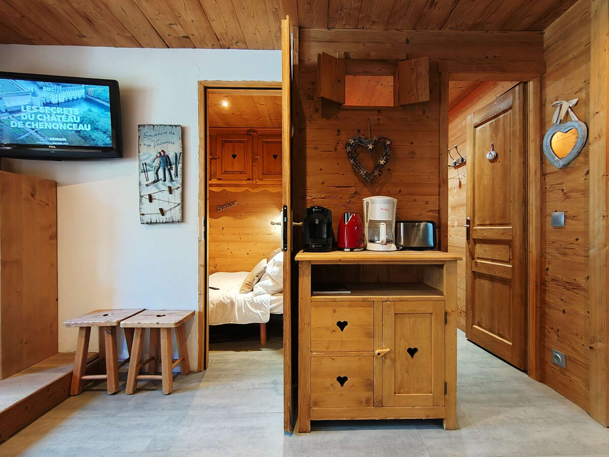 Appartement 28m² rénové style montagne, ski aux pieds - Photo 9