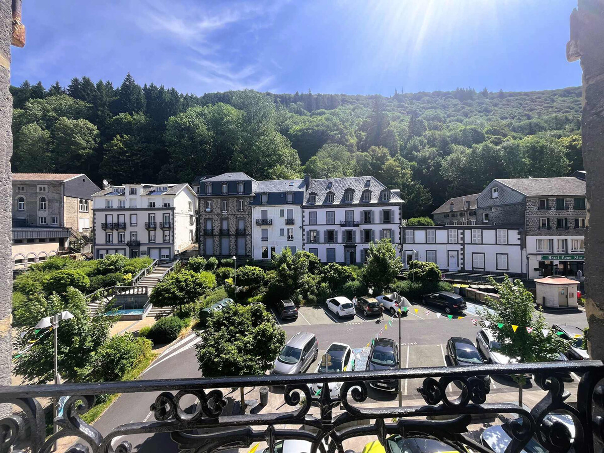 T2 au Mont-Dore, 50 m des Thermes, 4 pers - Photo 4