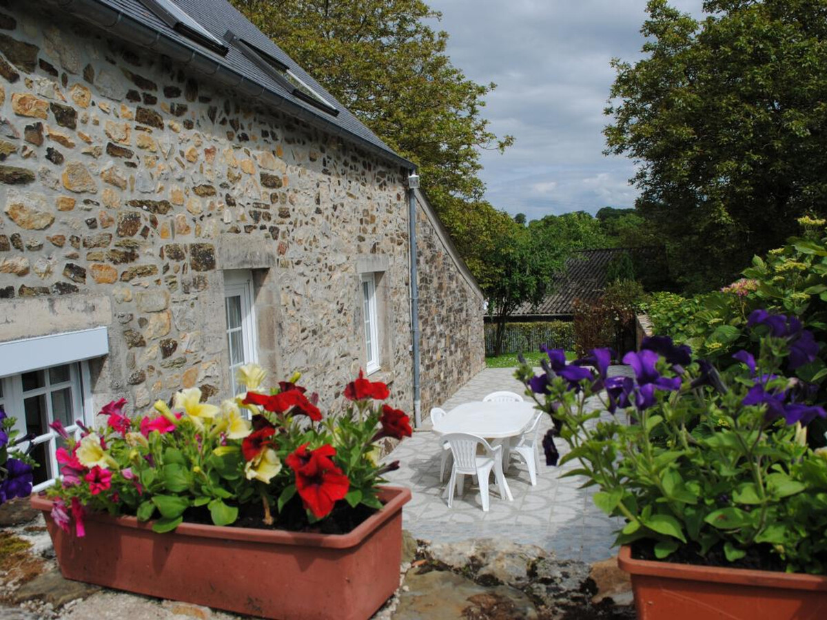 Gite 5 personnes à Brix, terrasse sud et jardin clos - Photo 1