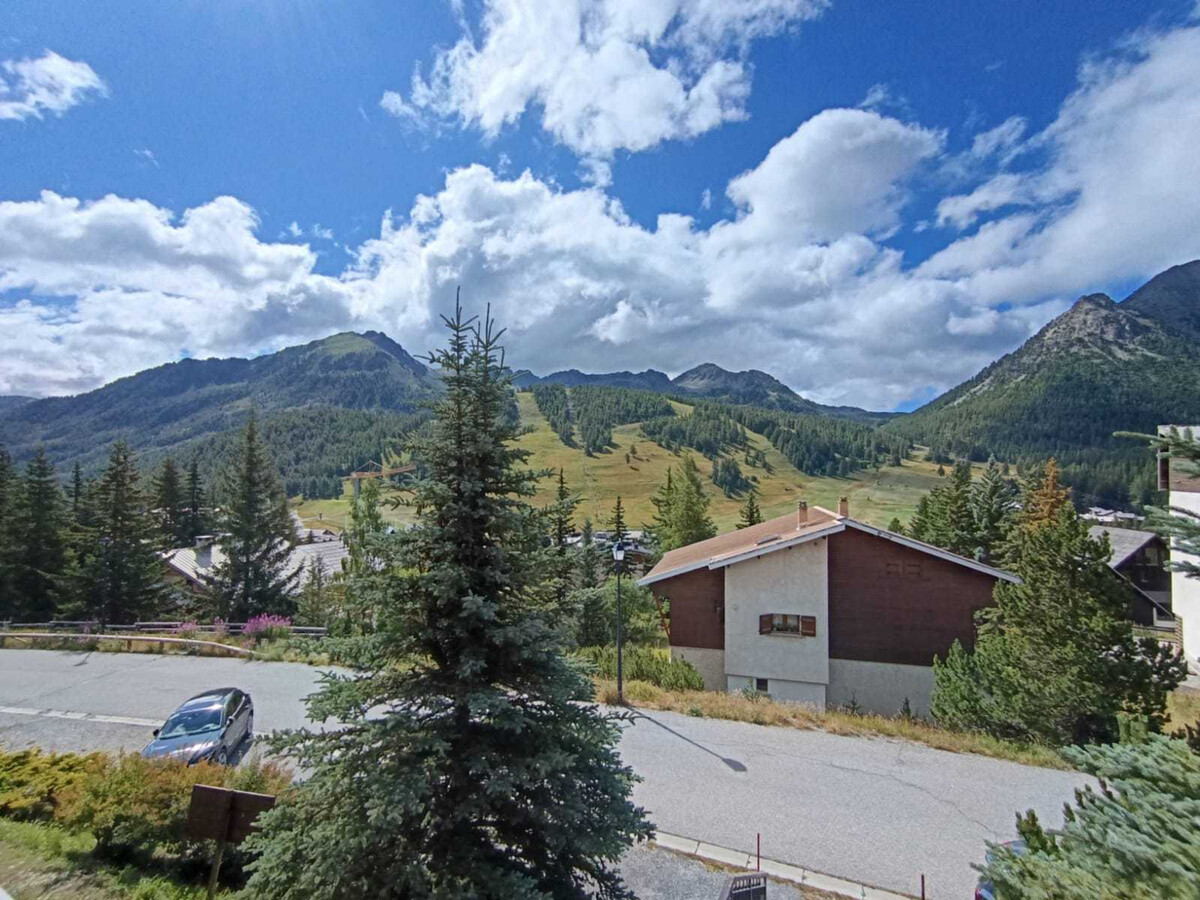 Appartement 6 pers. Montgenèvre, vue pistes et parking - Photo 9