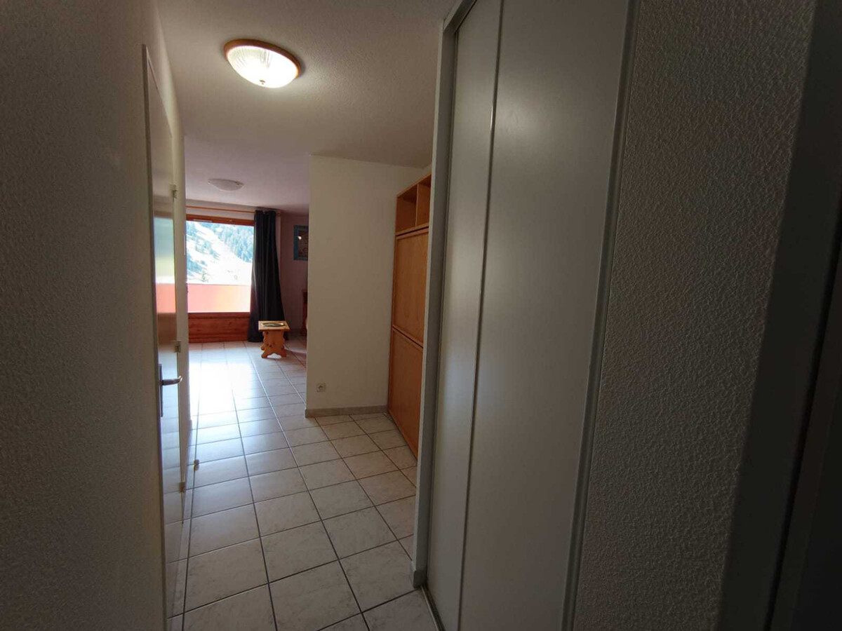 Appartement 6 pers. Montgenèvre, vue pistes et parking - Photo 12