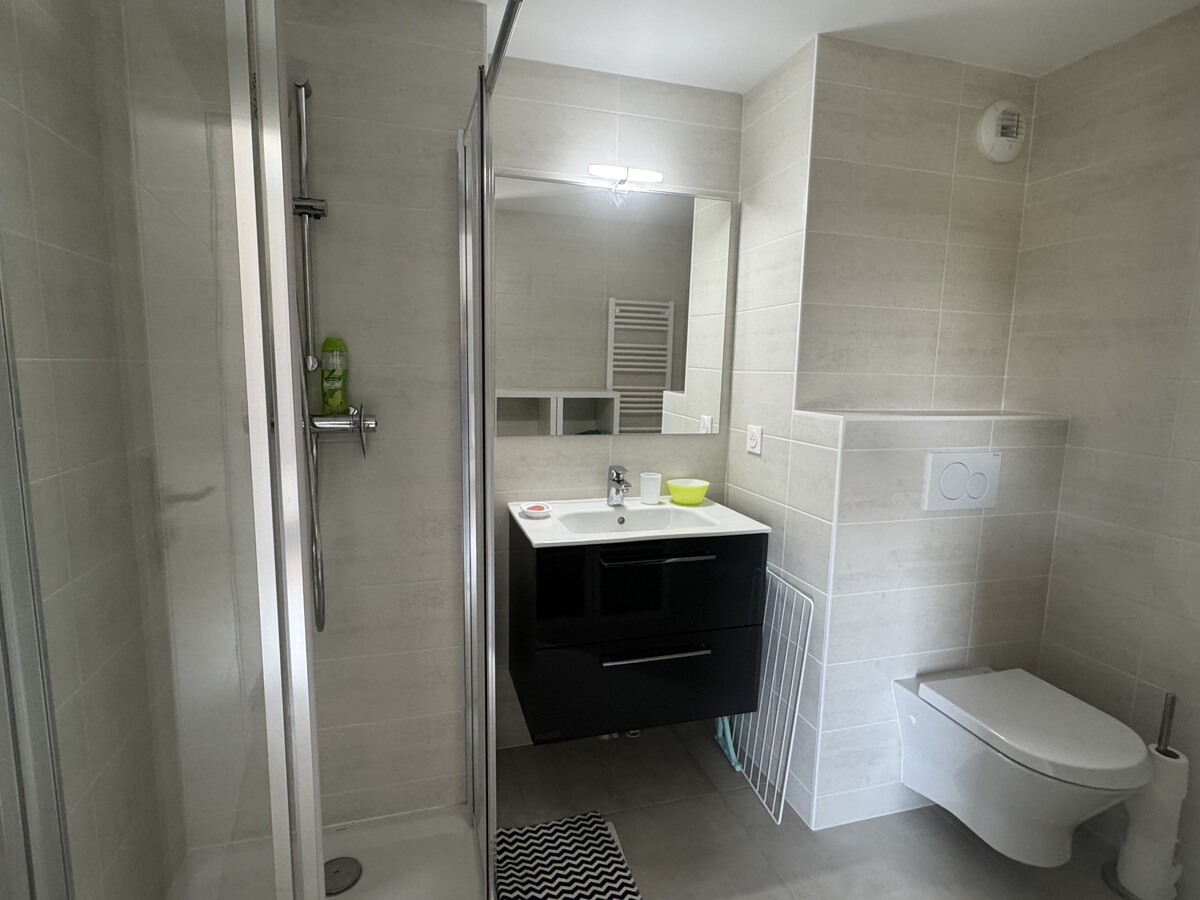 Studio 30 m² Thonon-les-Bains, balcon, garage privé - Photo 4