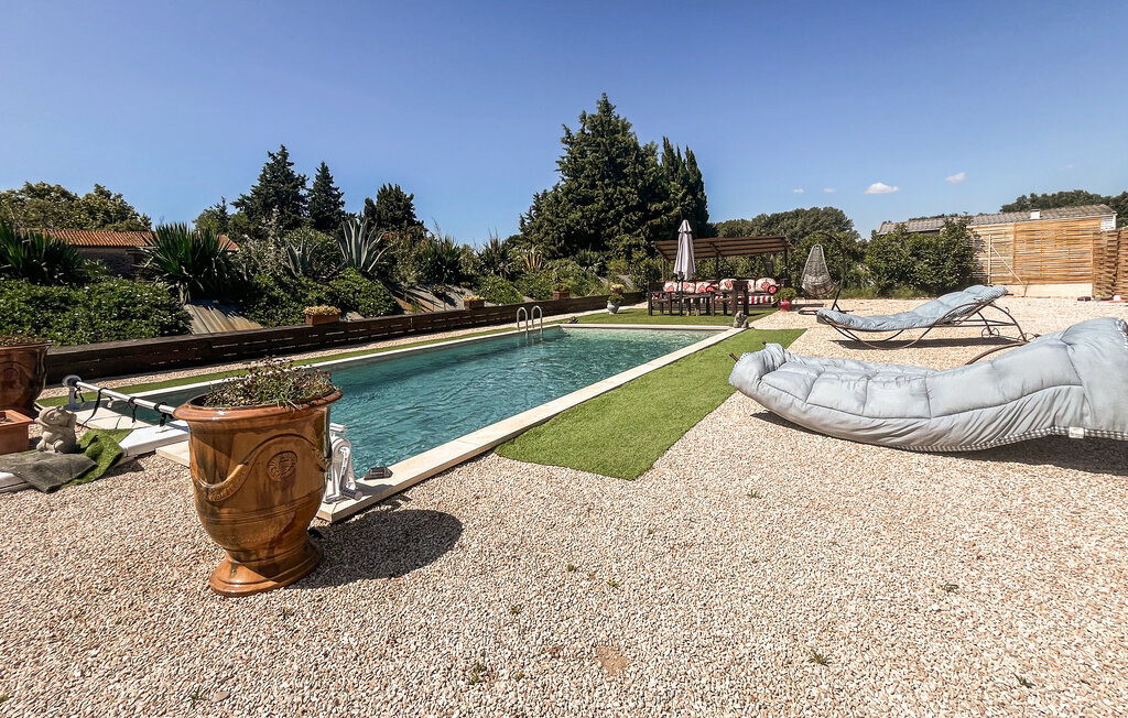 Maison 6 personnes avec piscine privée aux portes d'Arles - Photo 2