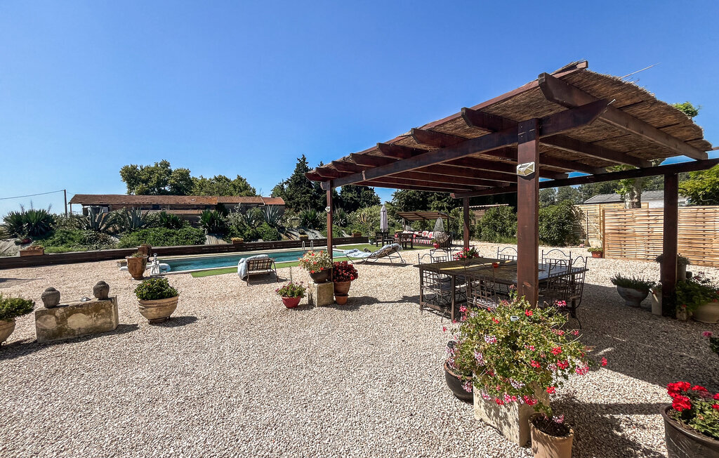 Maison 6 personnes avec piscine privée aux portes d'Arles - Photo 11