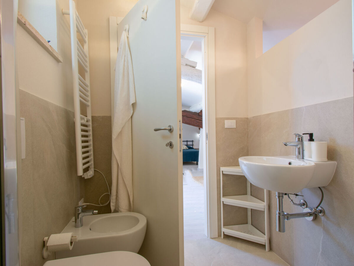 La Dolce Vista – Appartement Pisa, terrasse 30 m² - Photo 17