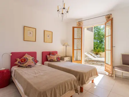 Les Terrasses de Grimaud - Apt 4p 90m² 3 chambres : photo 13