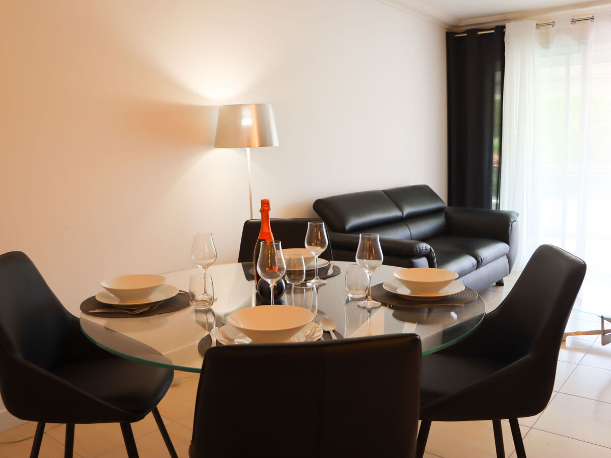 Cristal Croisette – Apt 3 chambres vue mer à Cannes - Photo 1