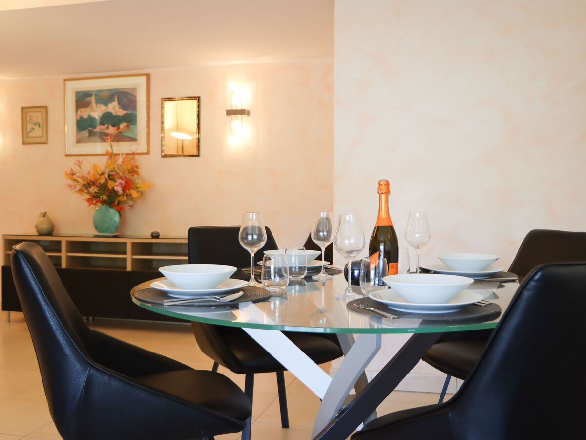 Cristal Croisette – Apt 3 chambres vue mer à Cannes - Photo 11
