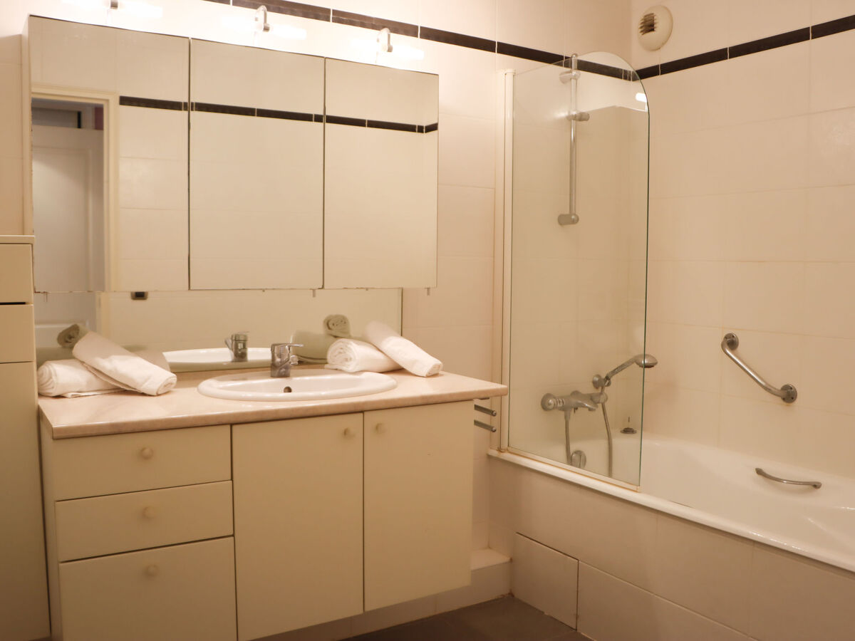 Cristal Croisette – Apt 3 chambres vue mer à Cannes - Photo 22