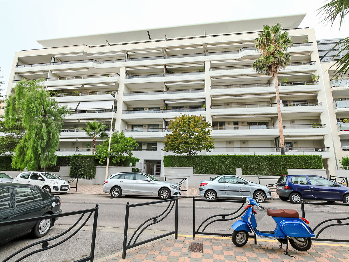 Cristal Croisette – Apt 3 chambres vue mer à Cannes - Photo 31