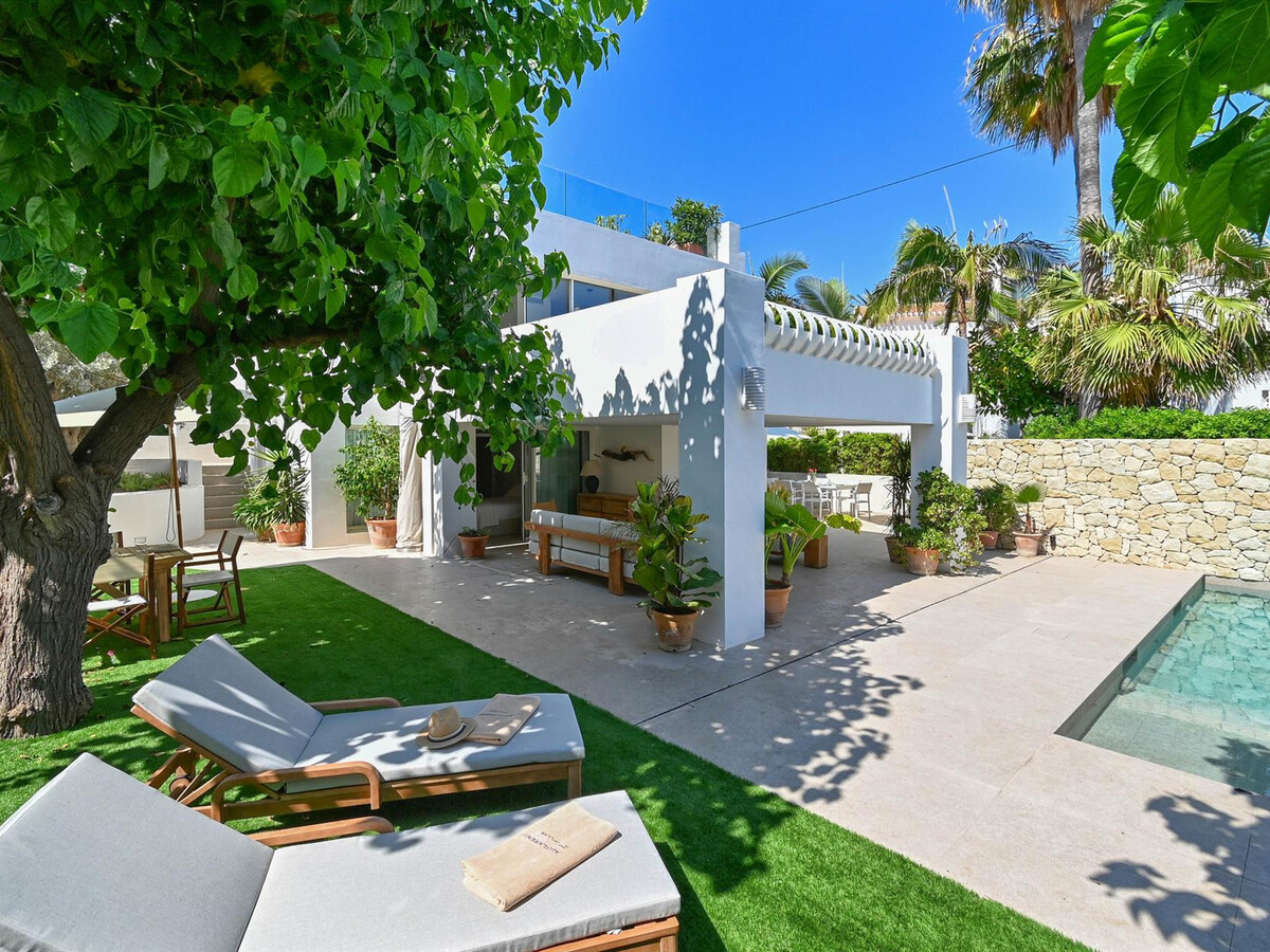 Villa 5 chambres avec piscine privée à 25m de la plage - Photo 1