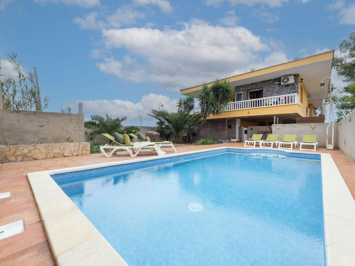 Corbella – Maison 4 chambres avec piscine privée - Photo 1