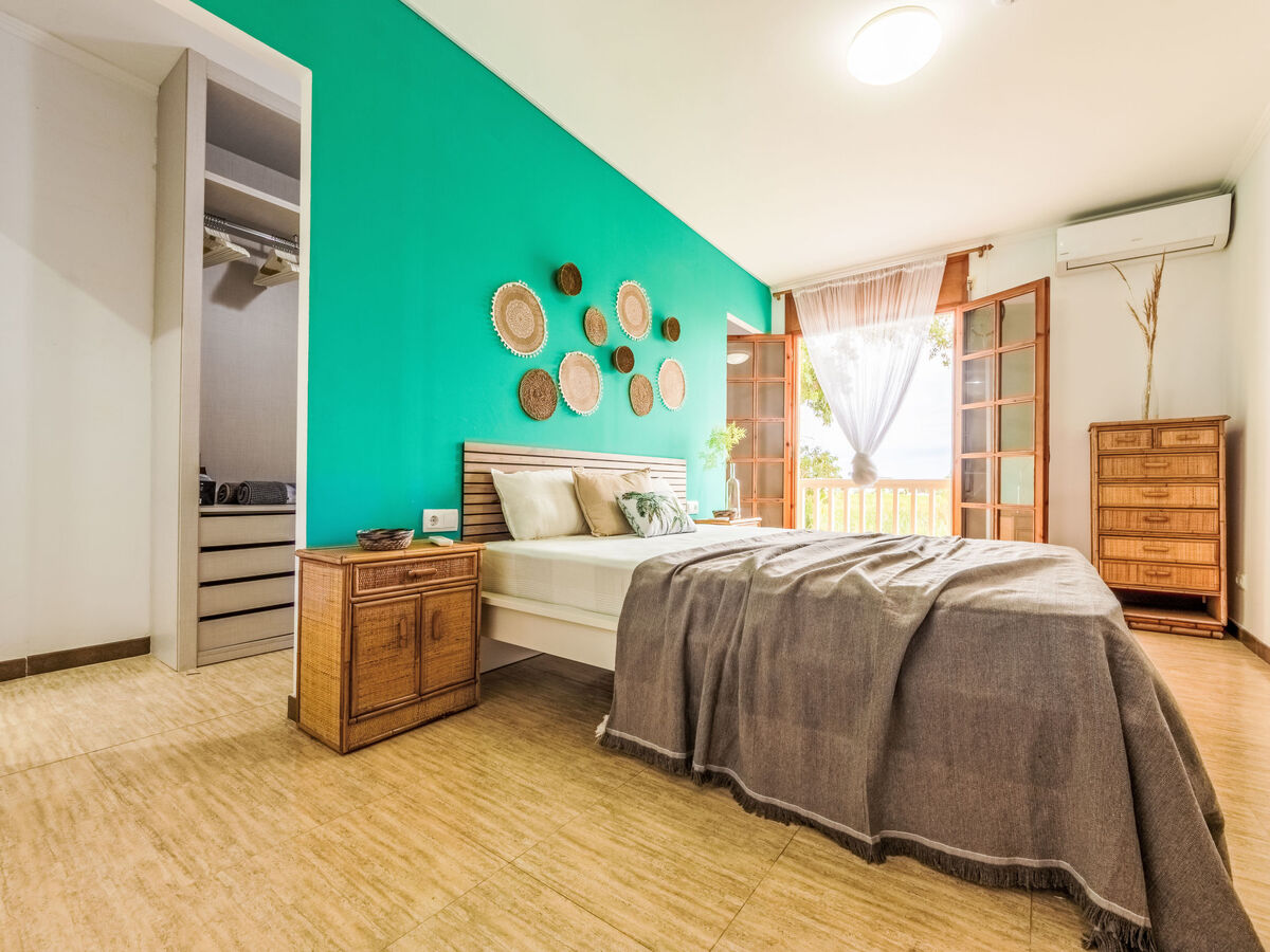 Corbella – Maison 4 chambres avec piscine privée - Photo 13