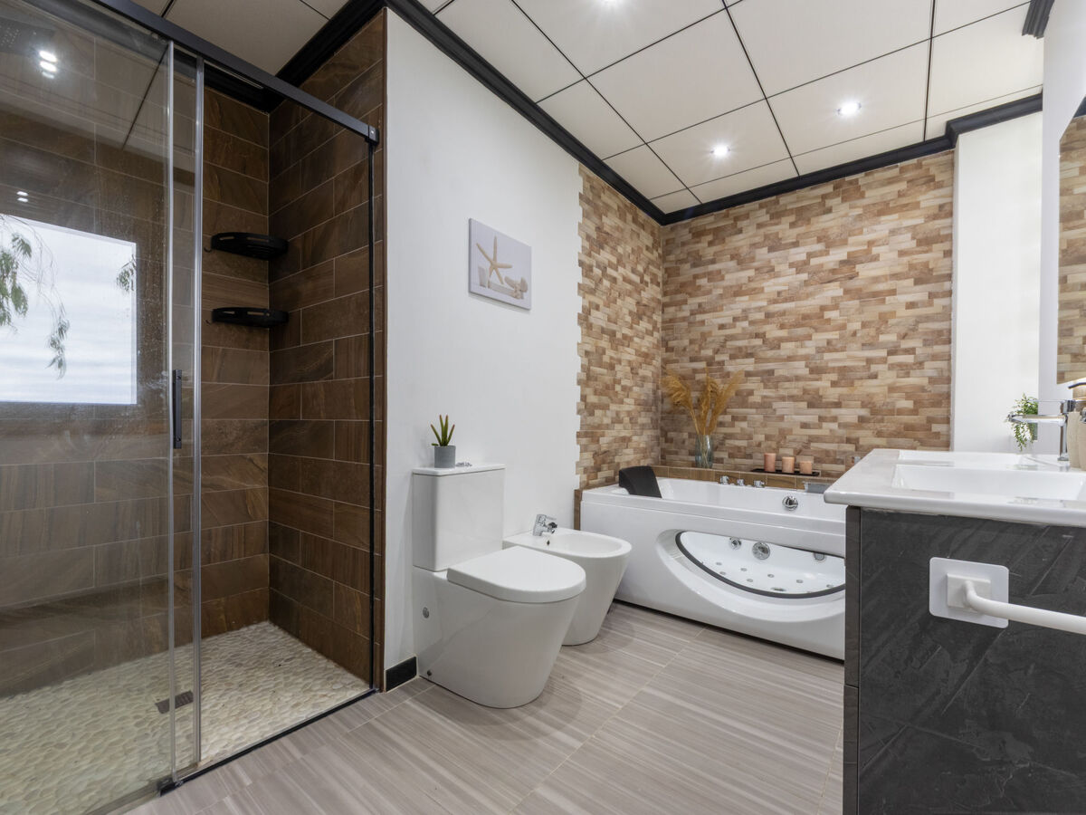 Corbella – Maison 4 chambres avec piscine privée - Photo 18