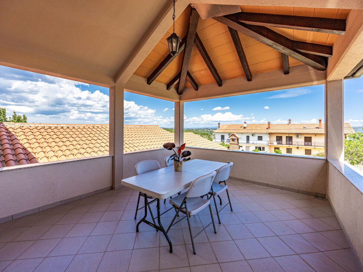 Susan & David, maison 6 chambres avec piscine à Barban - Photo 29