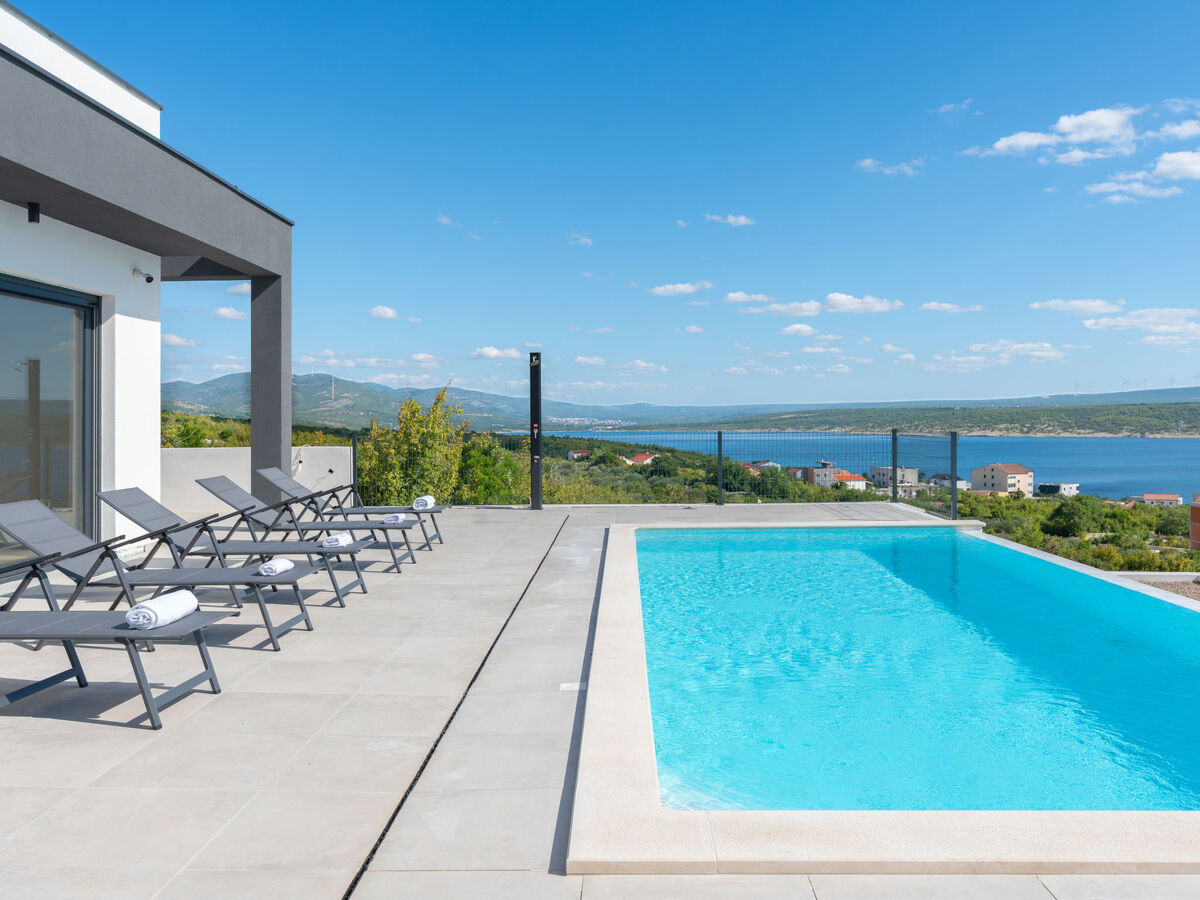 Villa Sime à Maslenica : piscine privée et terrasse vue mer - Photo 1