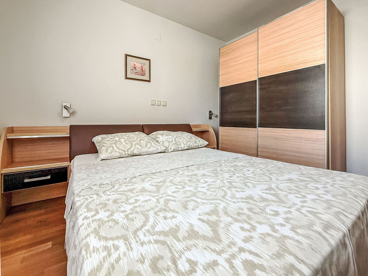 Maison Maja à Maslenica, piscine privée face à la mer - Photo 18