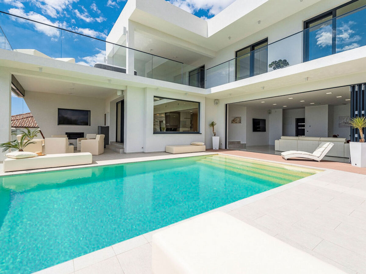 Villa Michel – 8 pers., piscine privée, vue mer - Photo 8