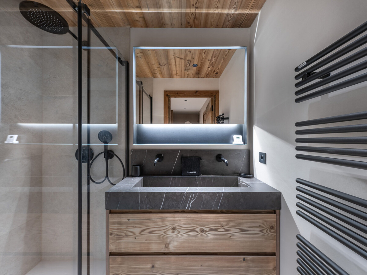 Duplex neuf 5 chambres avec sauna et accès pistes à Méribel - Photo 14
