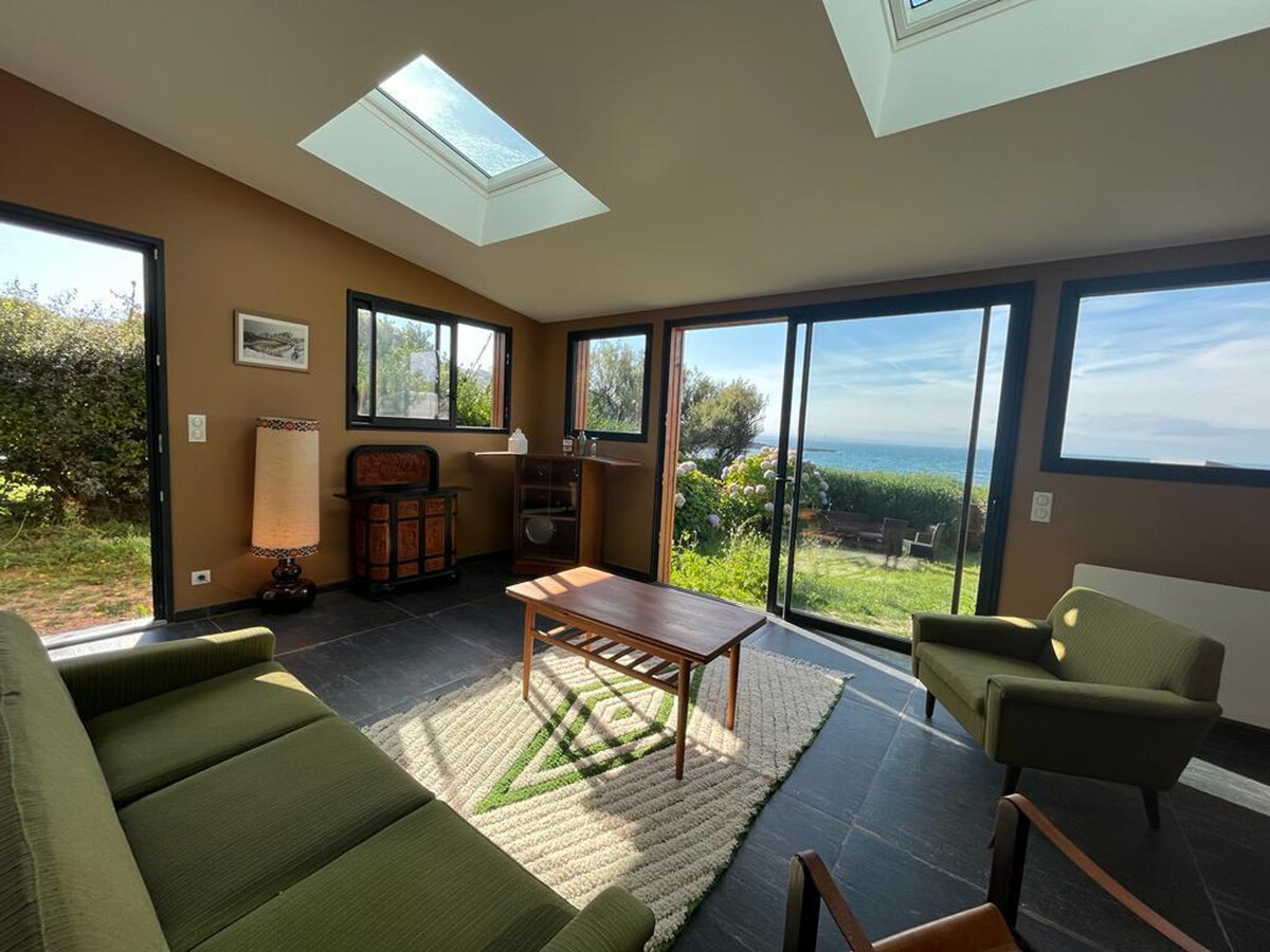 Chalet en première ligne de mer à Fermanville - Photo 1