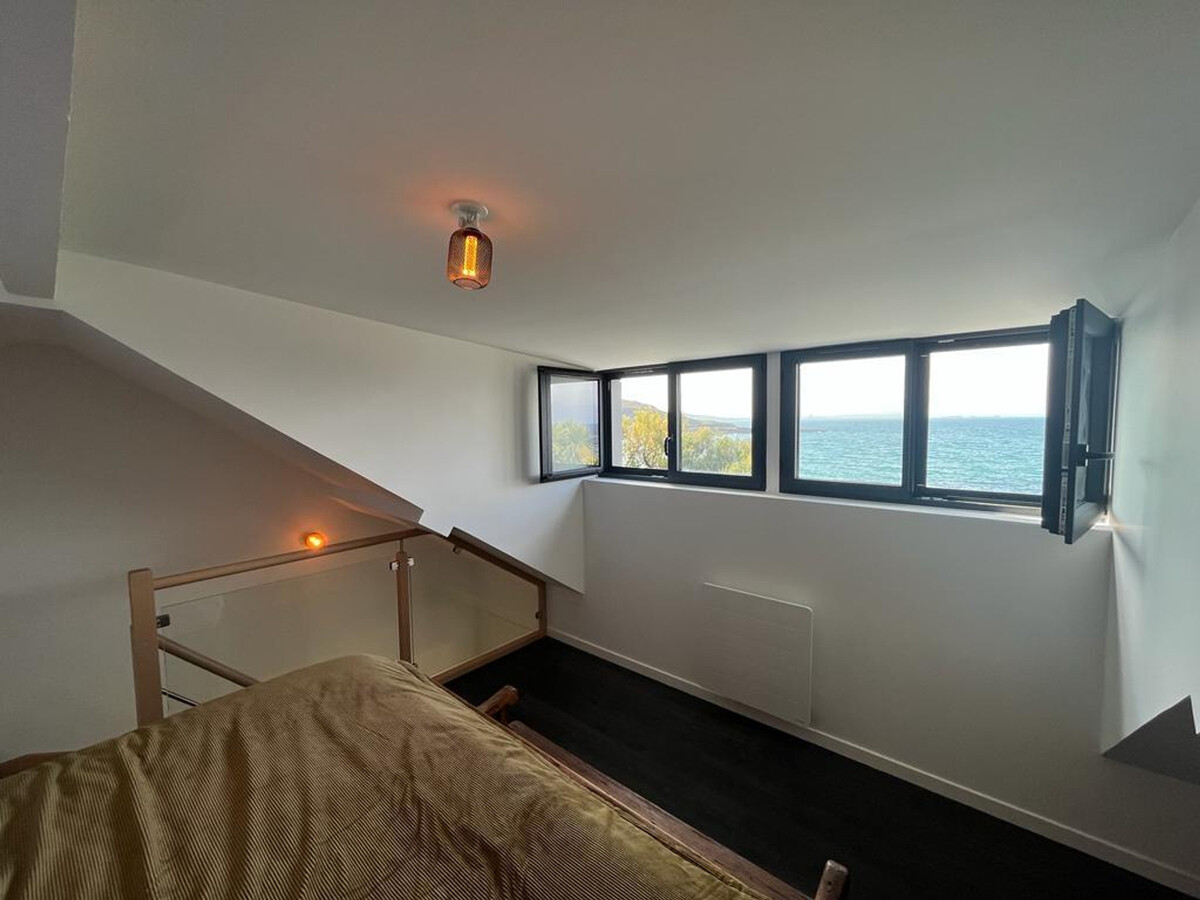 Chalet en première ligne de mer à Fermanville - Photo 11