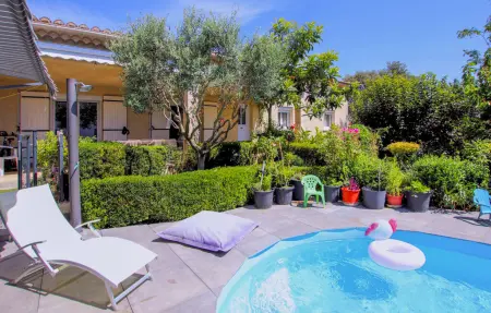 Maison 3 chambres piscine privée à Bédarrides : photo 11