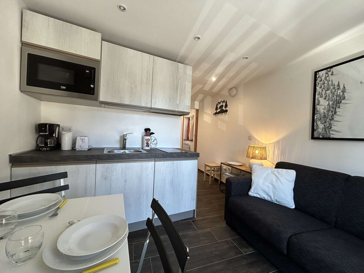 Studio rénové 20m² centre Montgenèvre, à 150m des pistes - Photo 2