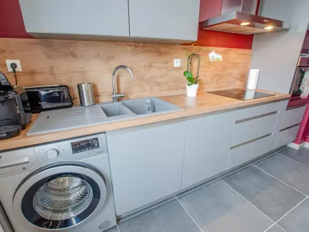Appartement Art Déco avec balcon et parking à Troyes : photo 9