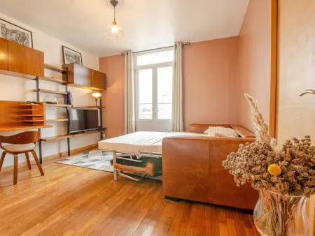 Appartement Art Déco avec balcon et parking à Troyes : photo 10