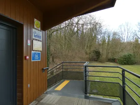 Gîte de groupe avec salle polyvalente et parking à Boncourt : photo 10