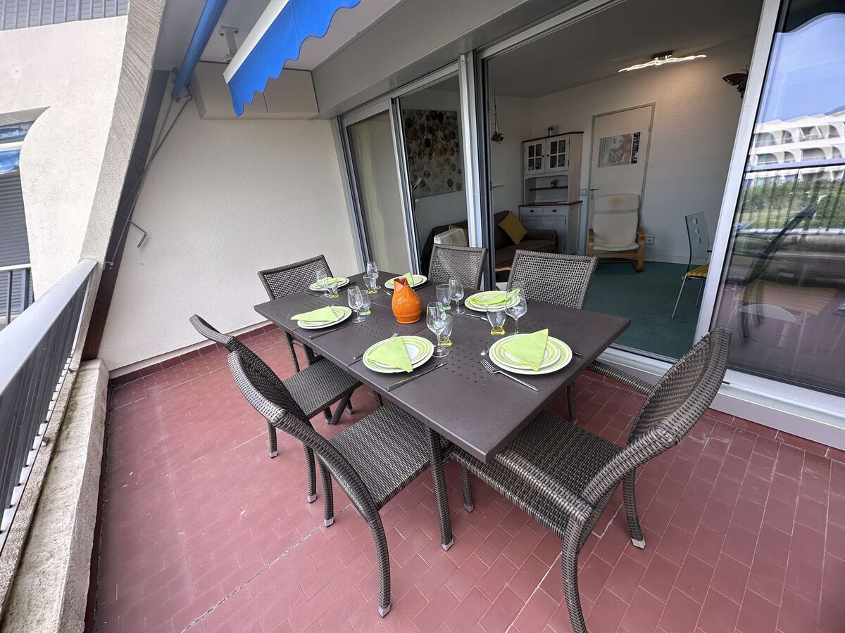 Appartement 3 pièces pour 4 avec terrasse vue port - Photo 3