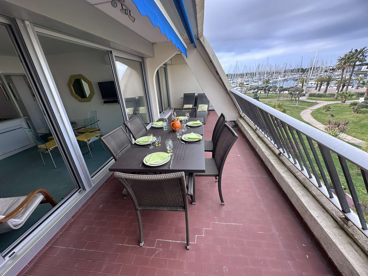 Appartement 3 pièces pour 4 avec terrasse vue port - Photo 4
